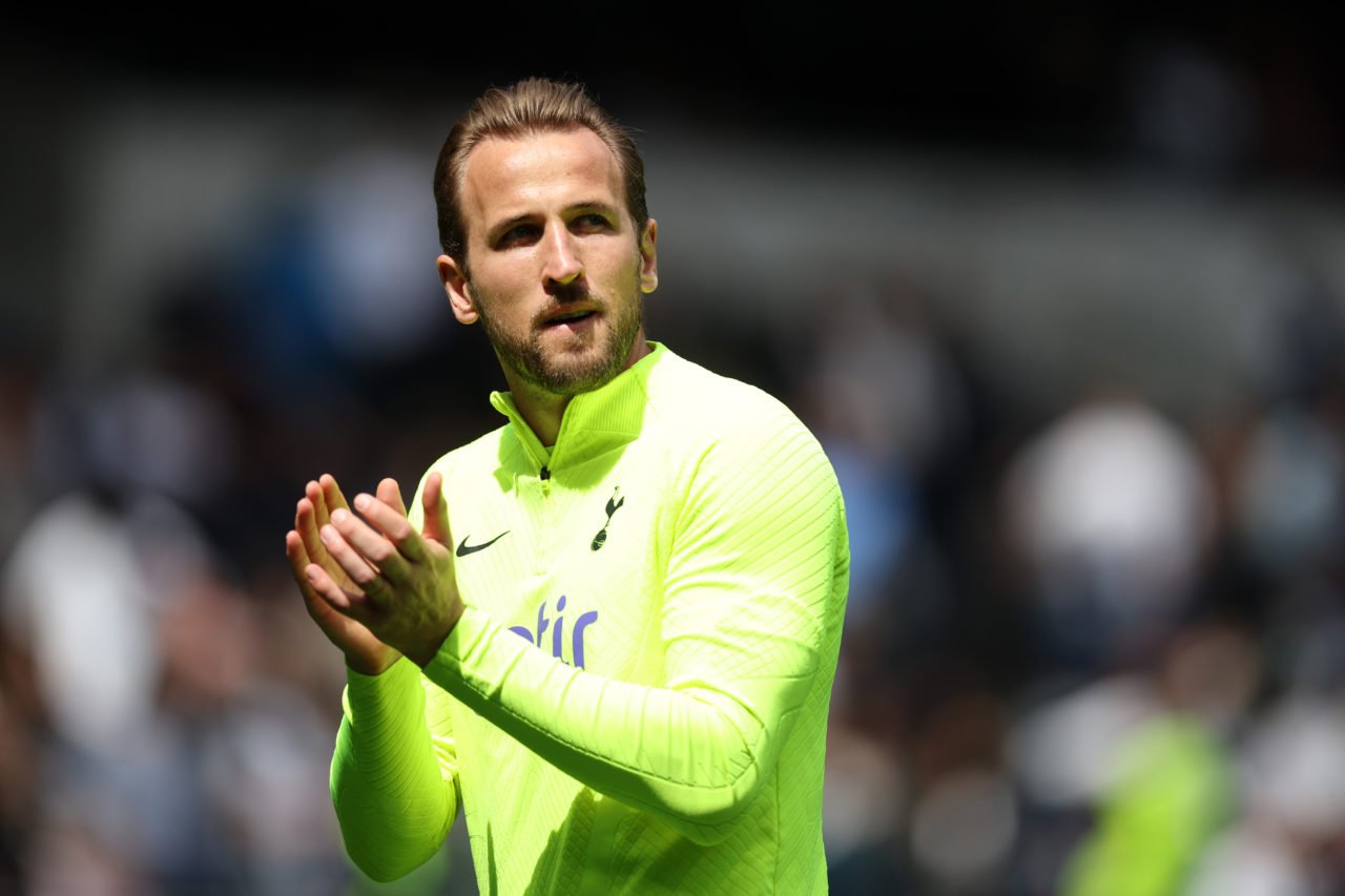Harry Kane of Tottenham Hotspur applauds the fans as he warms up prior to the Premier League match between Tottenham Hotspur and Brentford FC at To...