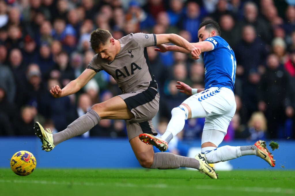 Jack Harrison of Everton in action with Micky van de Ven of Tottenham Hotspur during the Premier League match between Everton FC and Tottenham Hots...