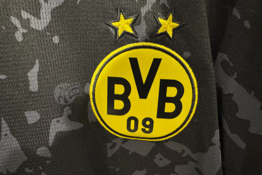 Report: Borussia Dortmund ‘pushing to advance talks’ to sign Spurs-linked striker