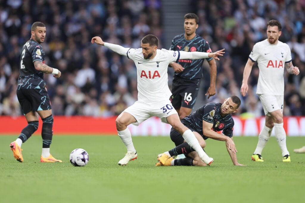 Rodrigo Bentancur of Tottenham Hotspur and Mateo Kovacic of Manchester City during the Premier League match between Tottenham Hotspur and Mancheste...